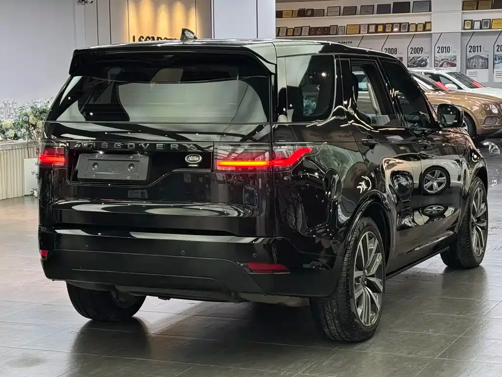 Land Rover Discovery — фото 10