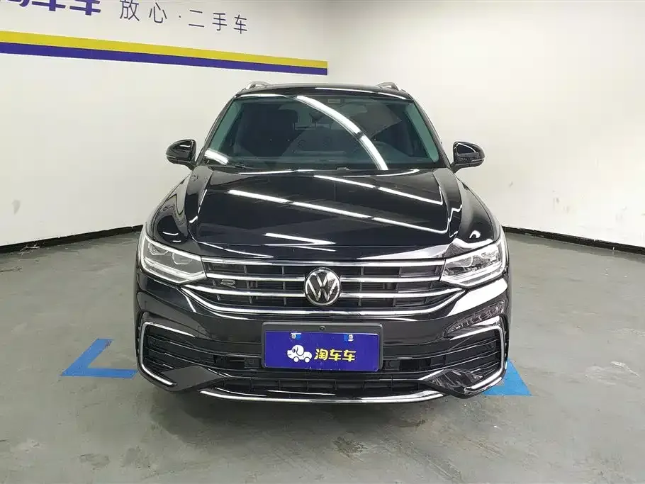 Volkswagen Tiguan L — фото 6