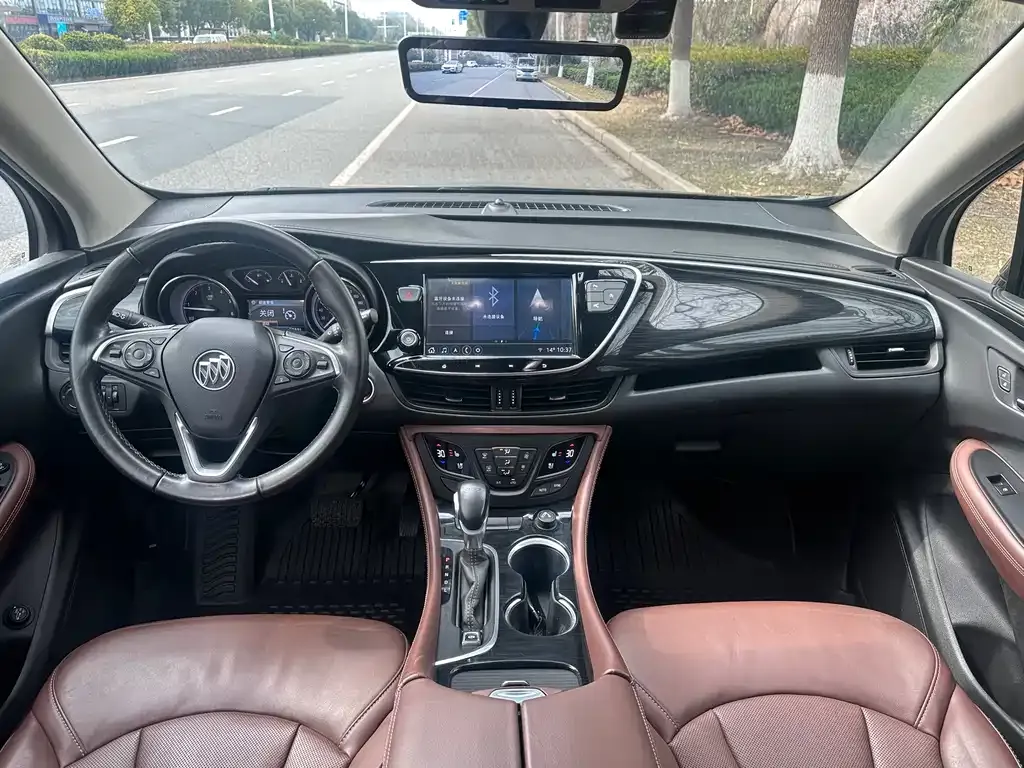 Buick Envision Plus — фото 2