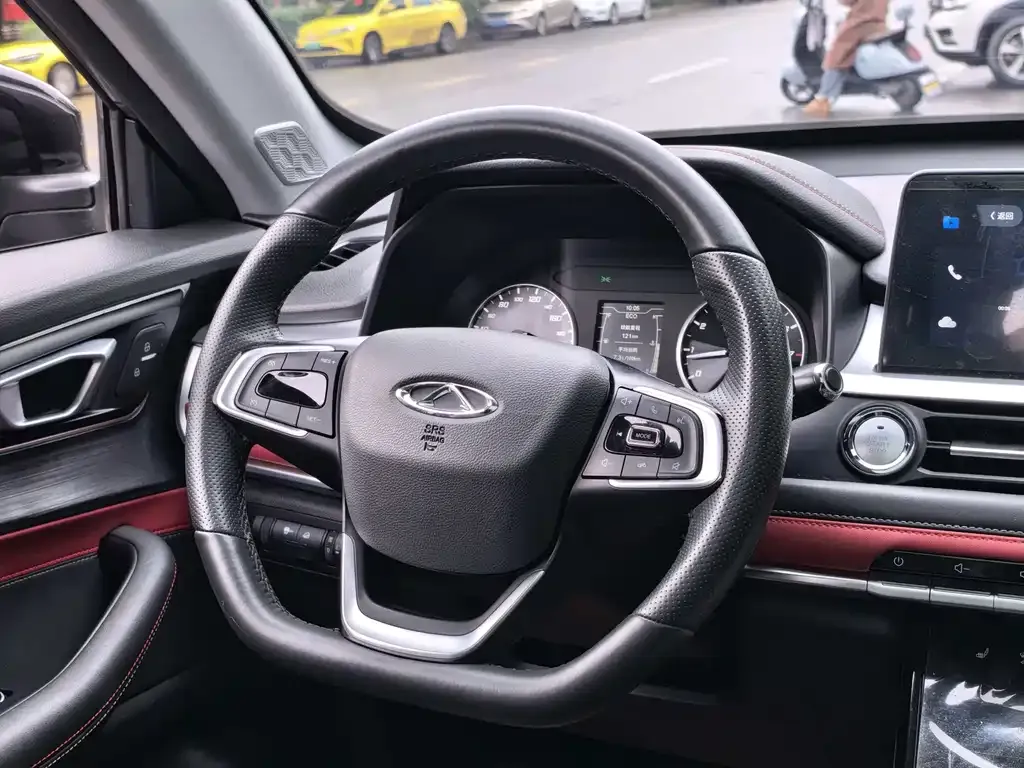 Chery Tiggo 7 — фото 10