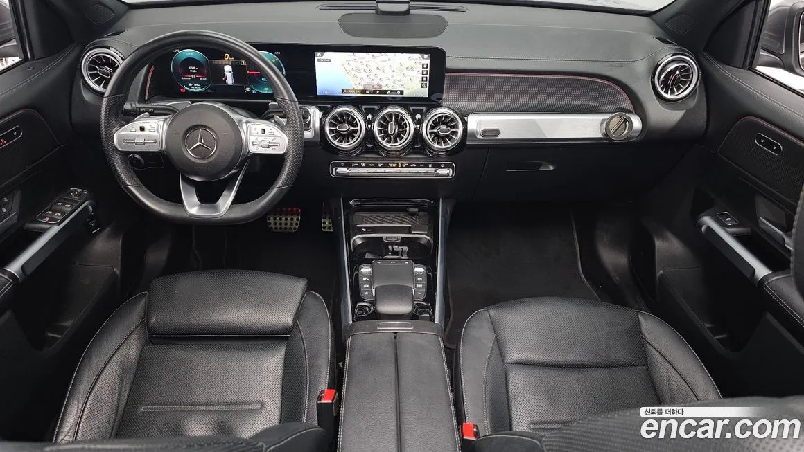 Mercedes-Benz EQB — фото 10