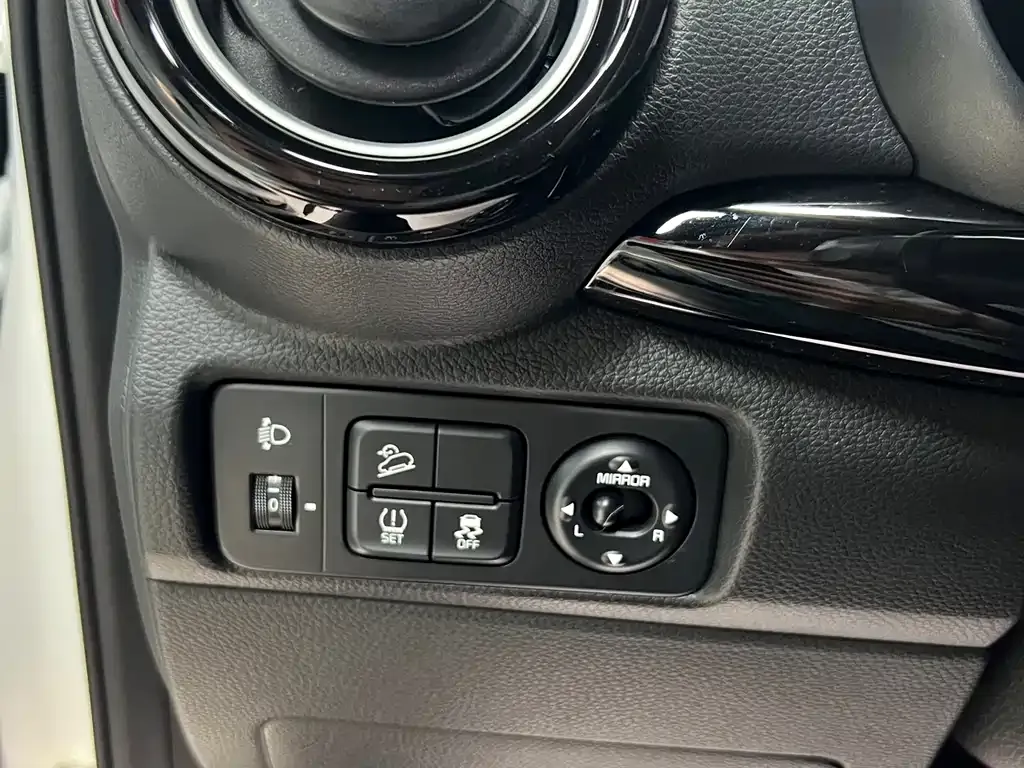 Kia KX1 — фото 3