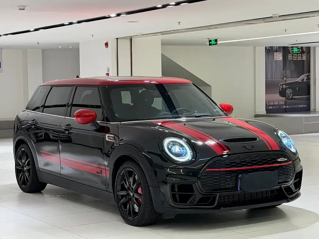 MINI Clubman JCW — фото 2