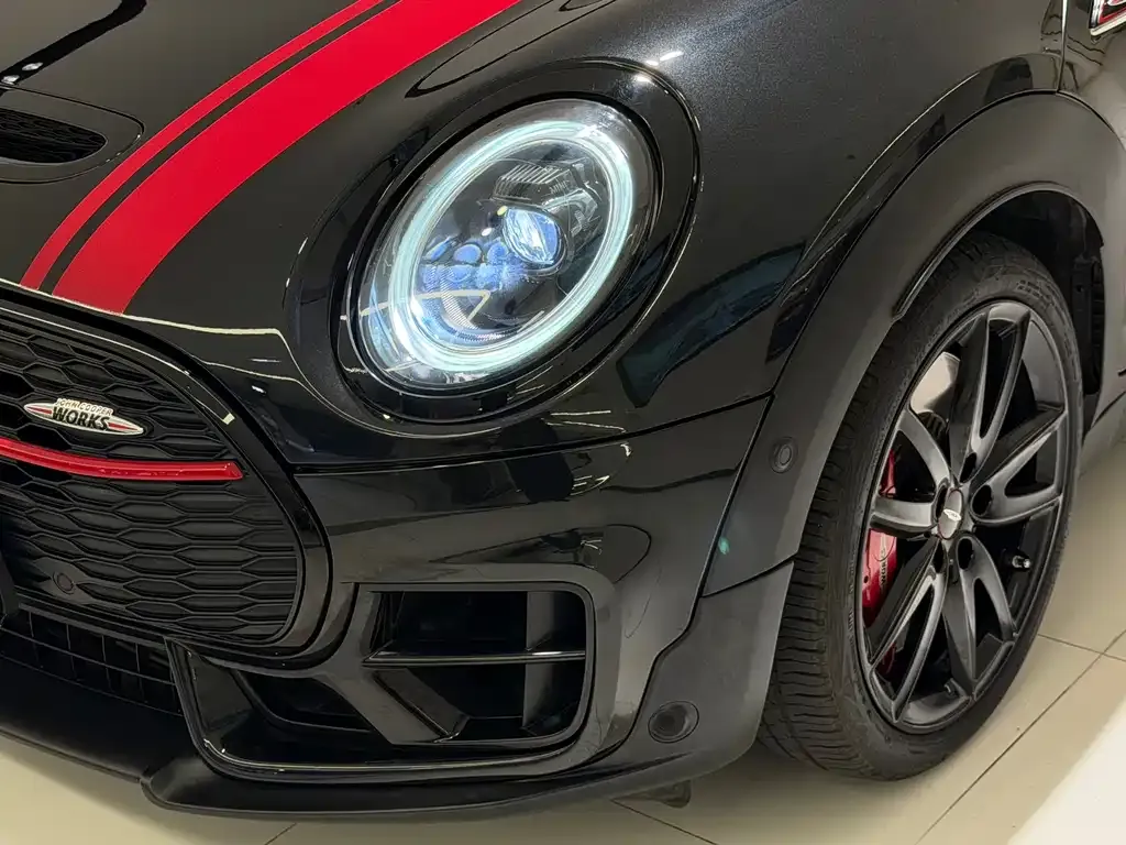 MINI Clubman JCW — фото 5