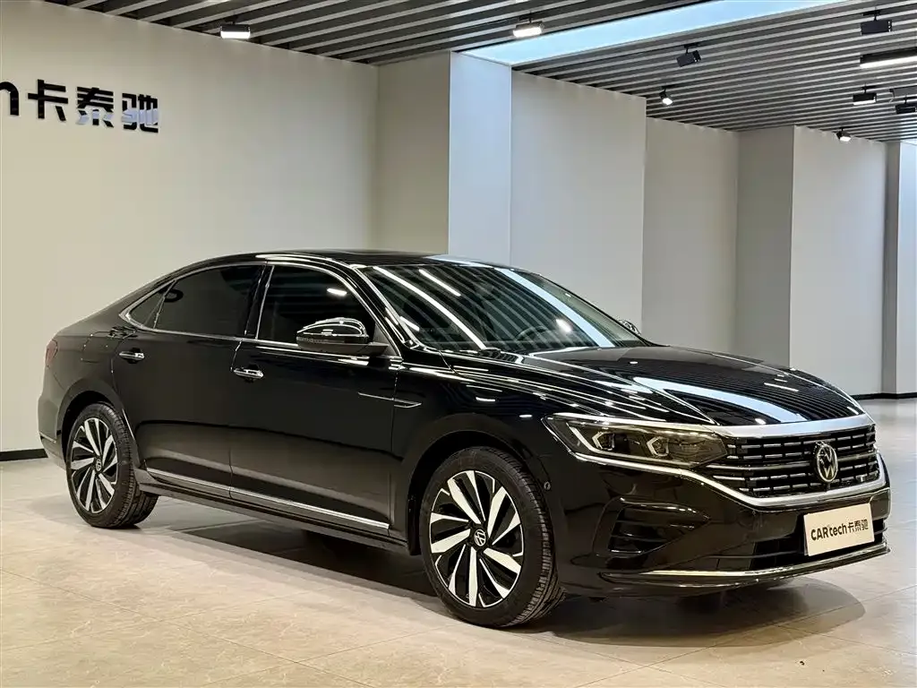 Volkswagen Passat — фото 10