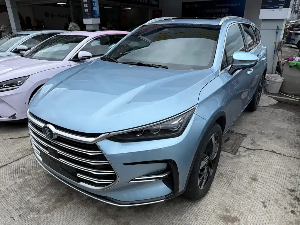 BYD Tang New Energy — фото 1