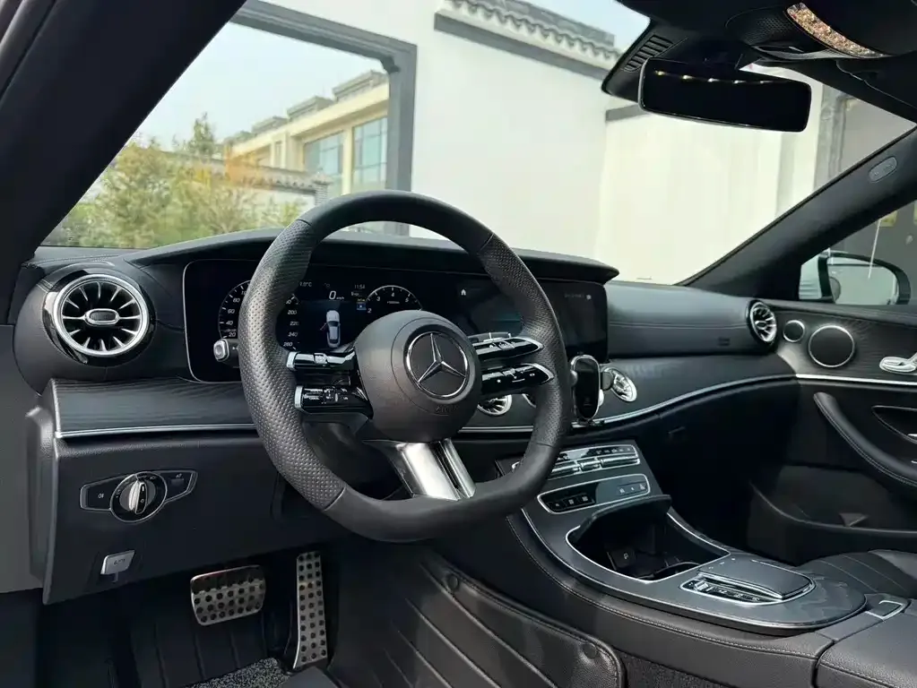 Mercedes-Benz E-Class (Import) — фото 2