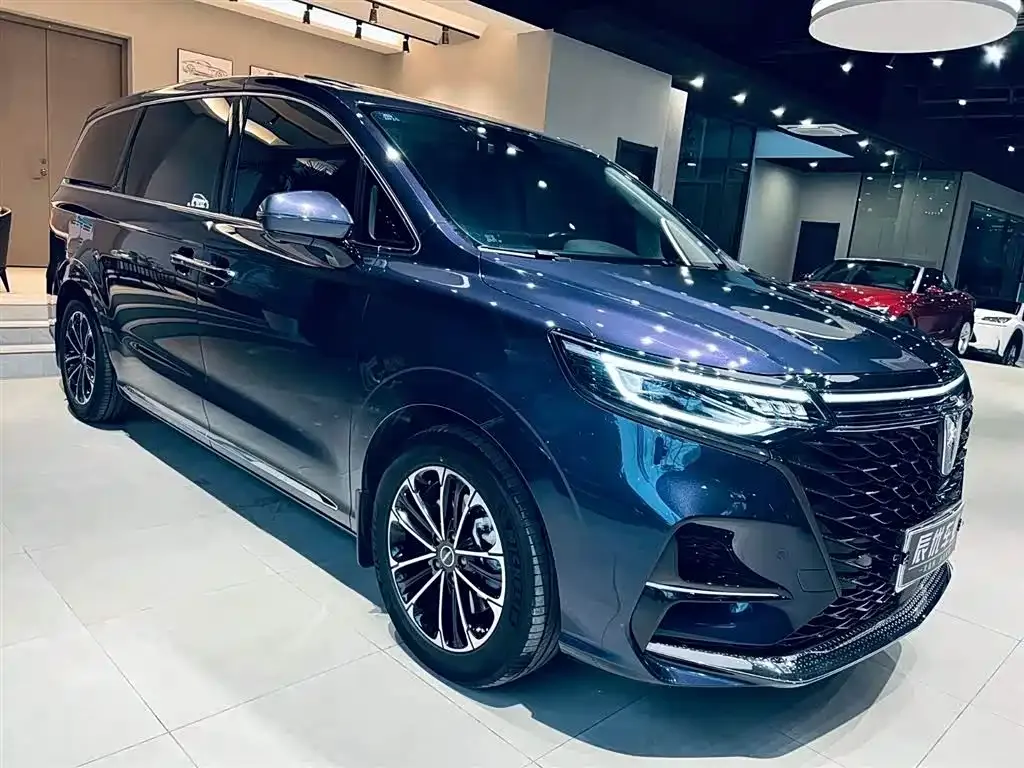 Roewe iMAX8 — фото 3
