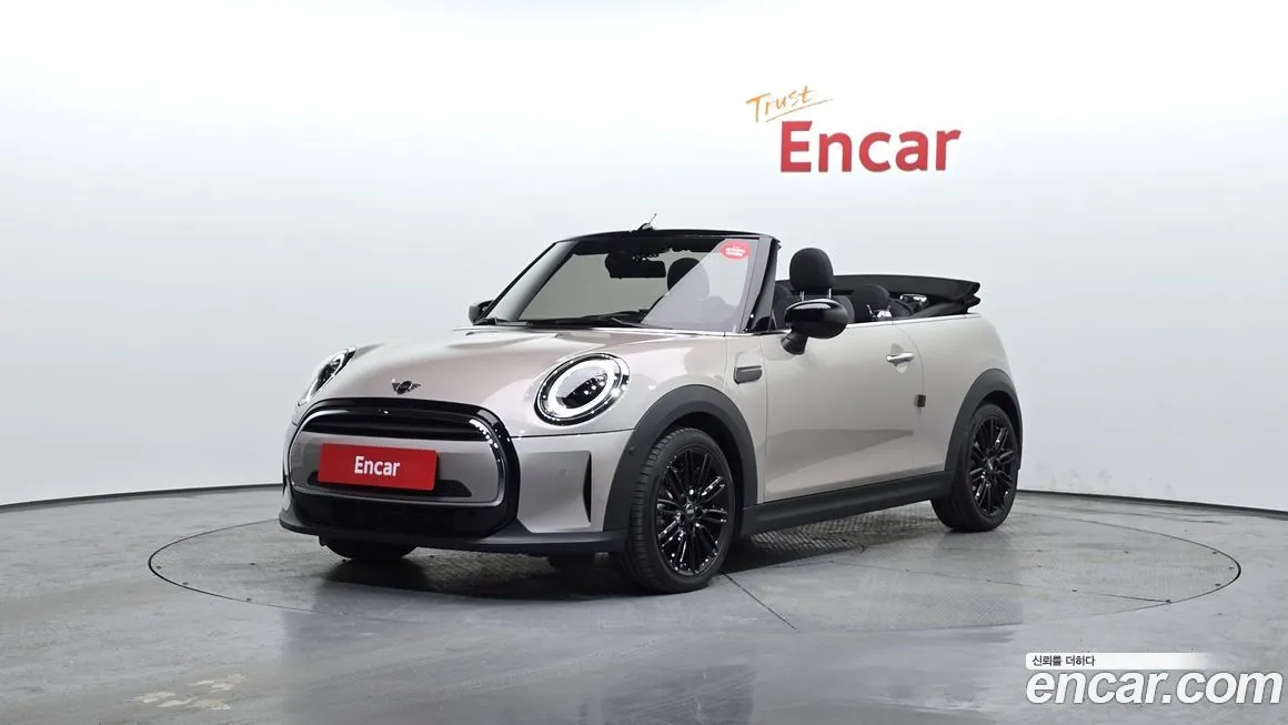 Mini Cooper Convertible — фото 1