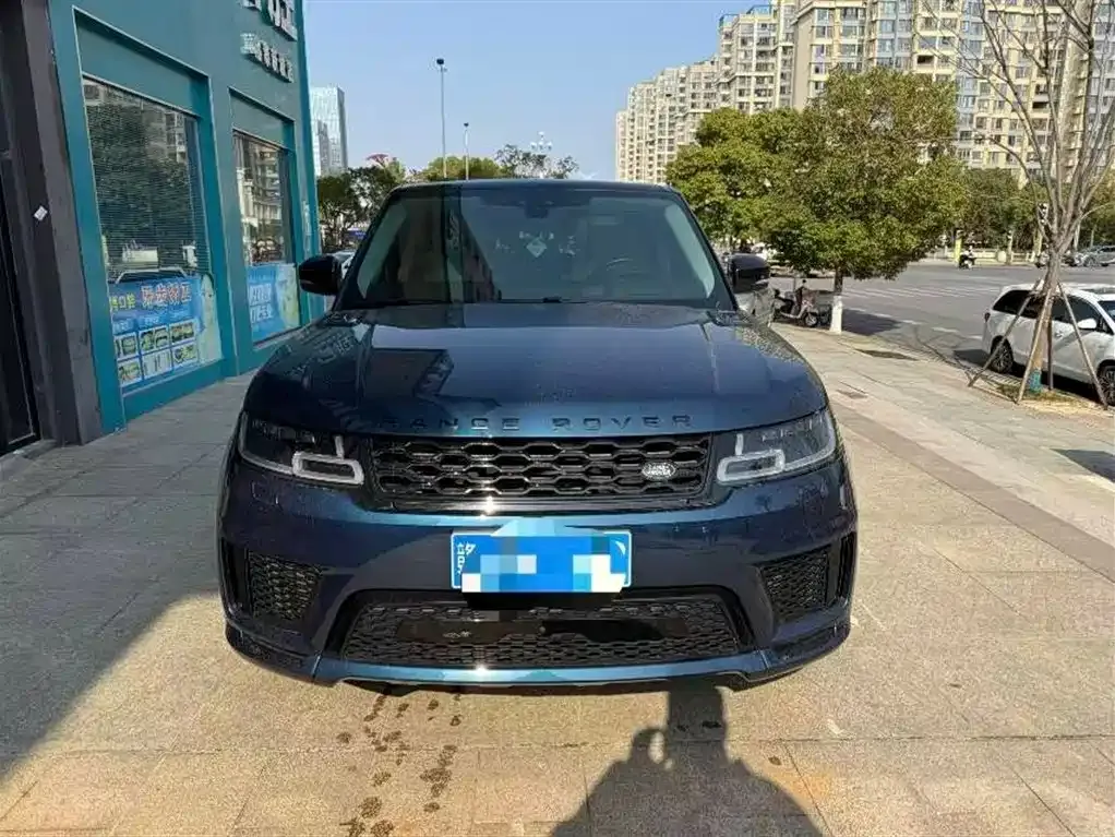Land Rover Sport — фото 1