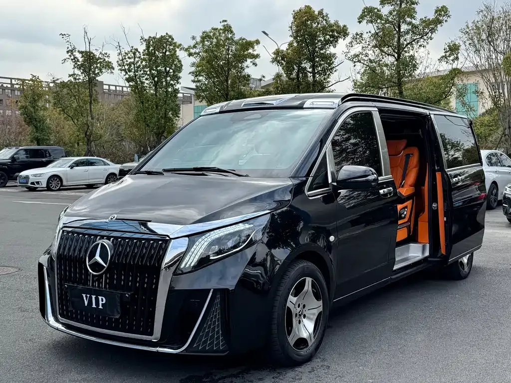 Mercedes-Benz Vito — фото 1