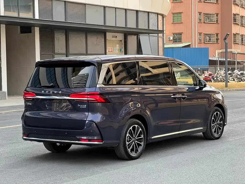 Roewe iMAX8 — фото 9