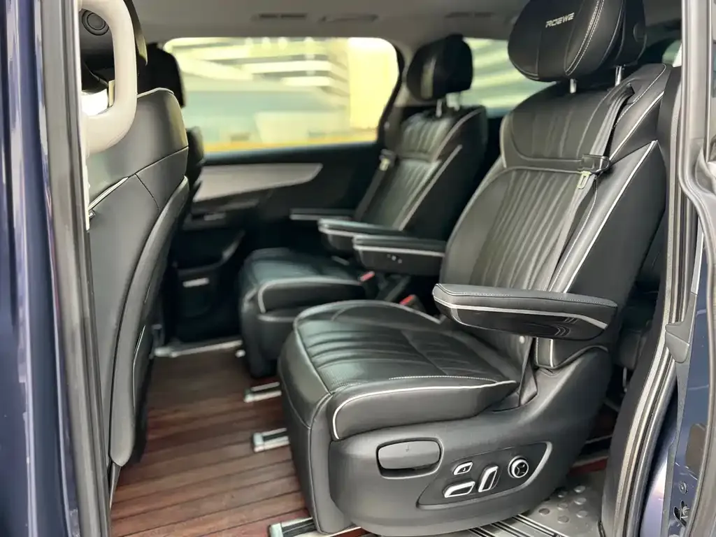 Roewe iMAX8 — фото 8