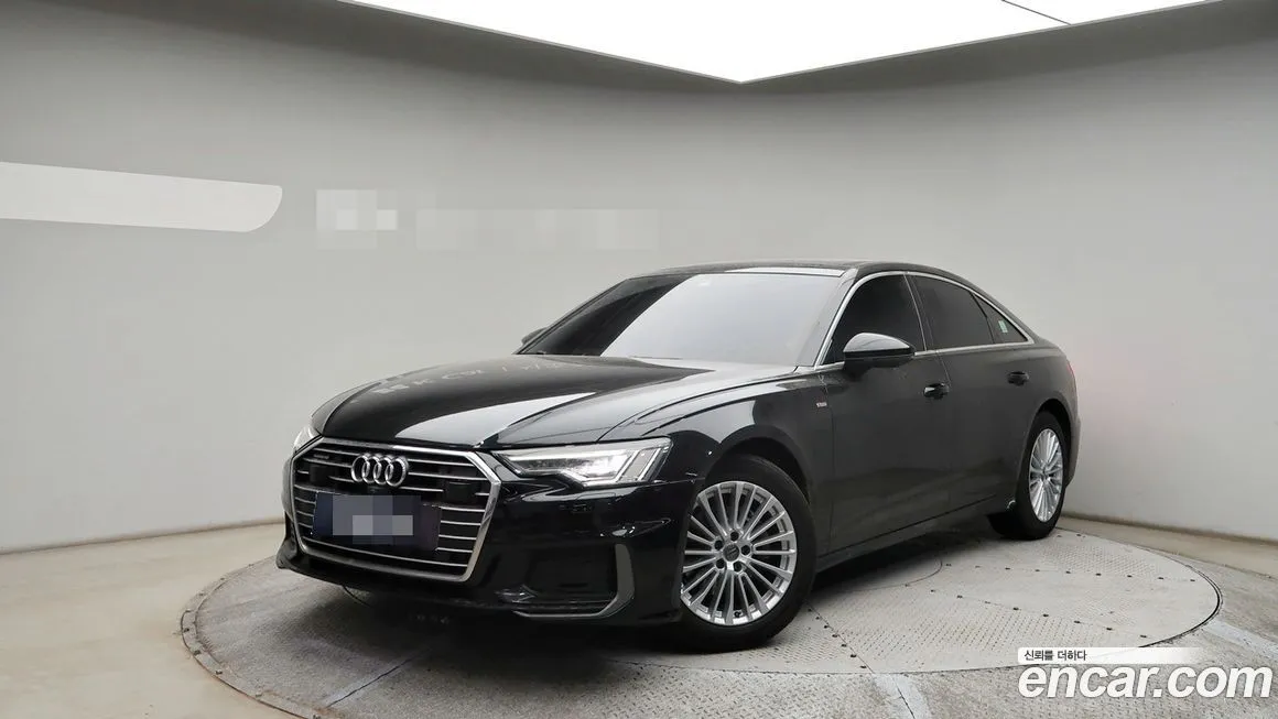 Audi A6 — фото 1