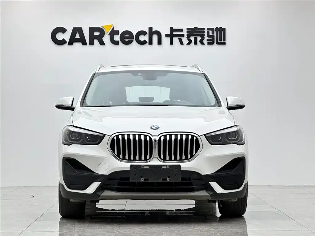 BMW X1 — фото 5