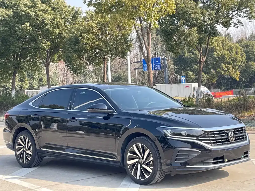 Volkswagen Passat — фото 8