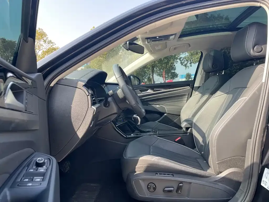 Volkswagen Passat — фото 4