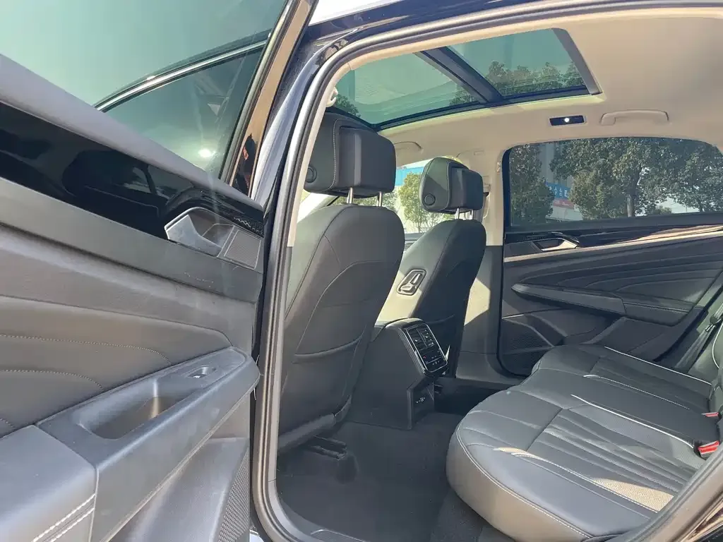 Volkswagen Passat — фото 3