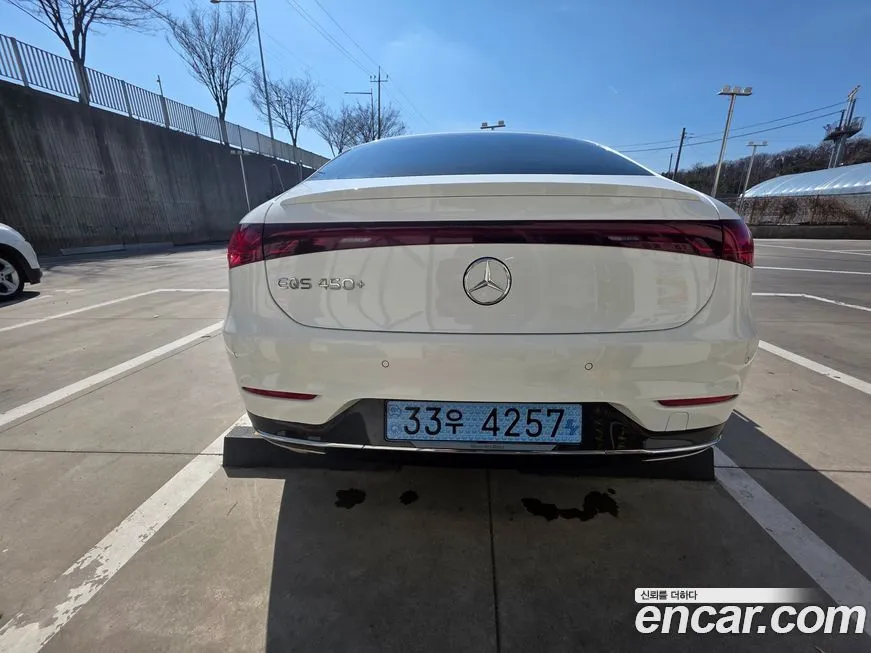 Mercedes-Benz EQS — фото 1