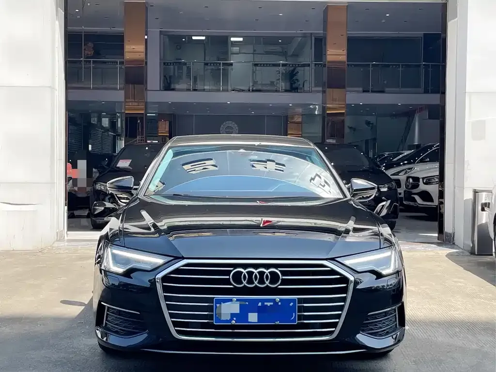 Audi A6L — фото 2