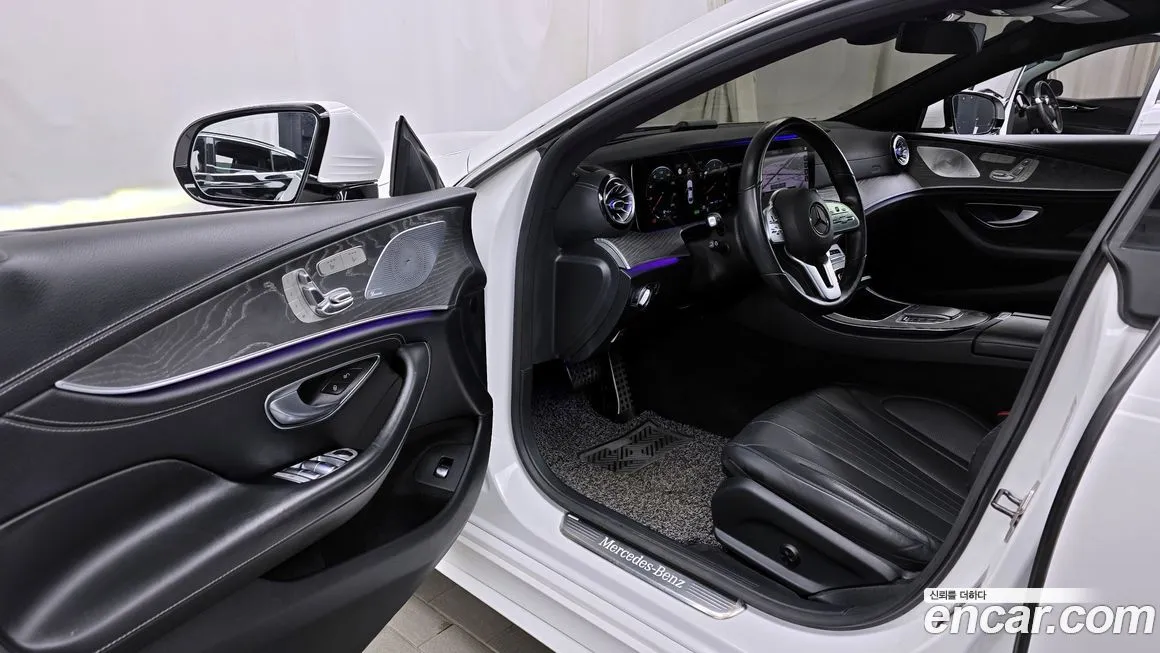 Mercedes-Benz CLS-Class — фото 10