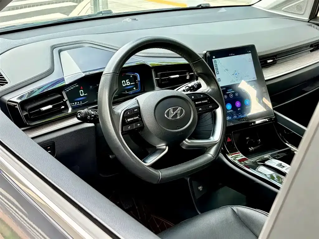 Hyundai Custo — фото 2