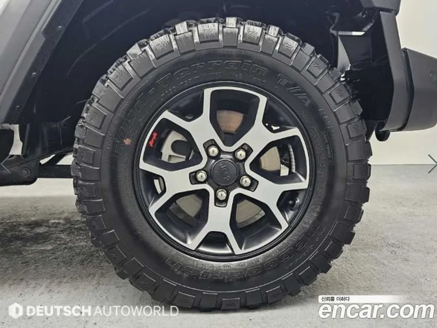 Jeep Wrangler — фото 6