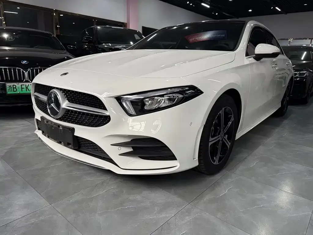 Mercedes-Benz A-Class — фото 1