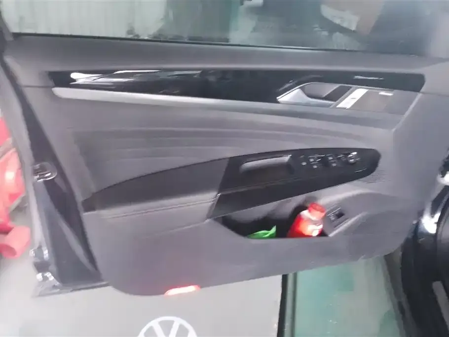 Volkswagen Passat — фото 5