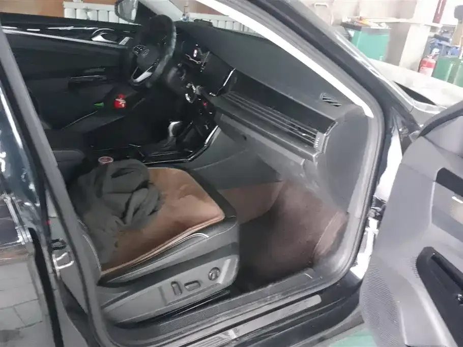 Volkswagen Passat — фото 10