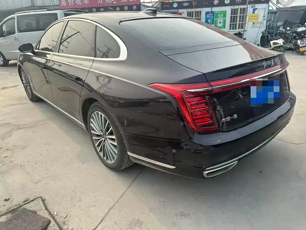 Hongqi H9 — фото 6