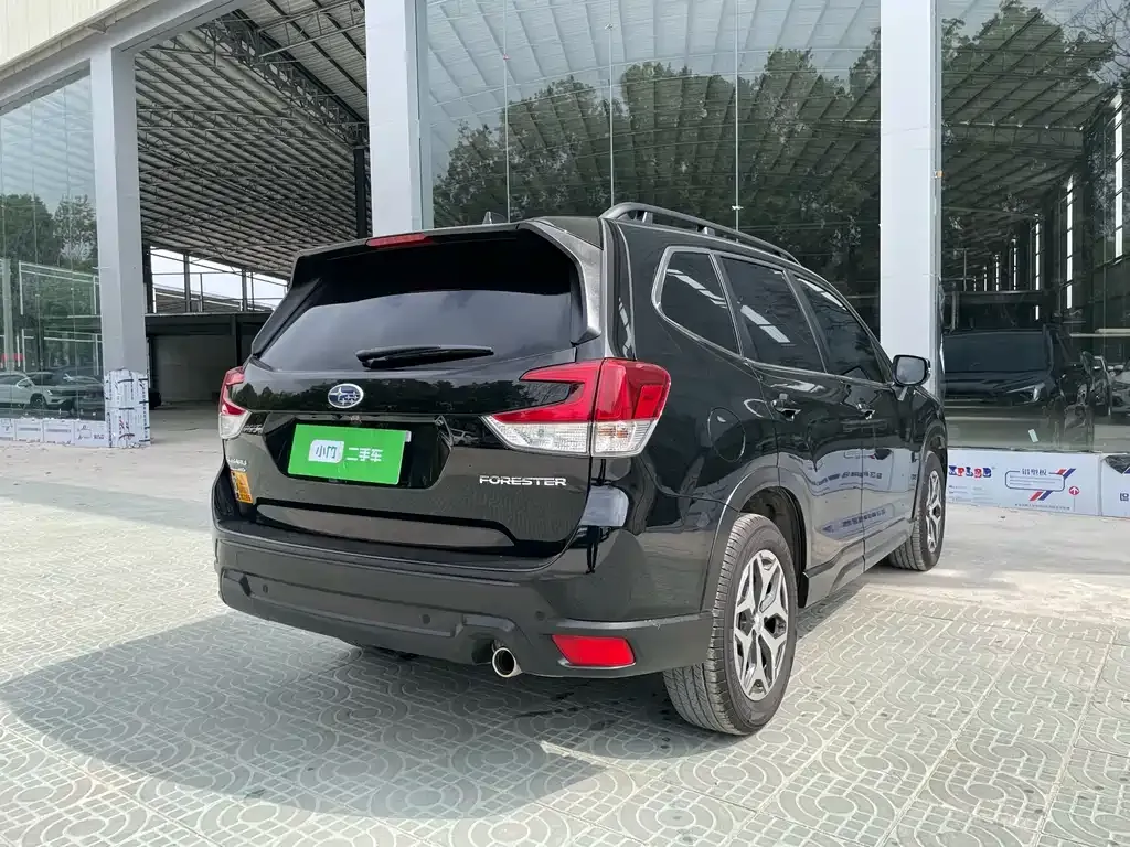 Subaru Forester — фото 3