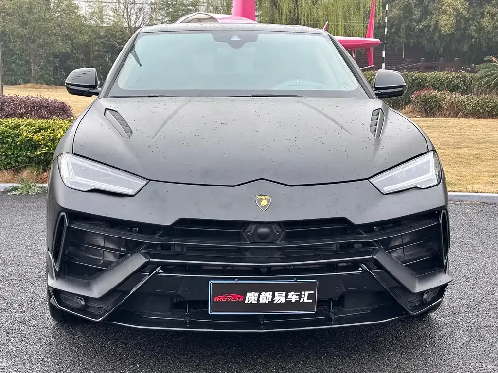 Lamborghini Urus — фото 7