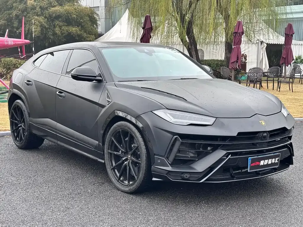 Lamborghini Urus — фото 9