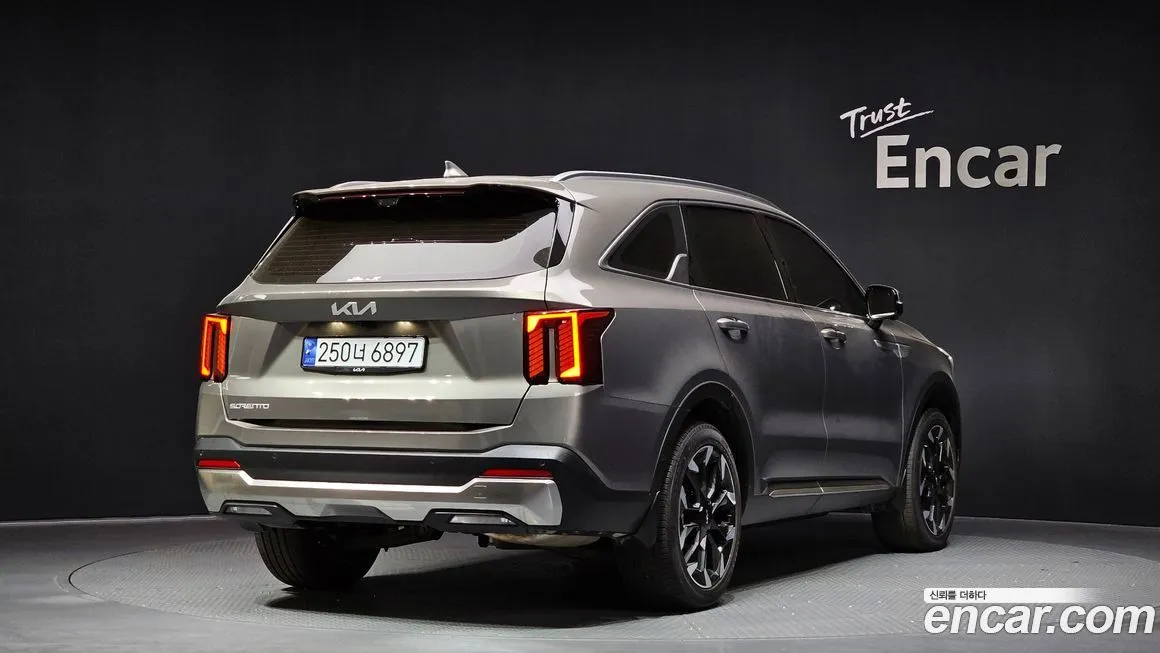 Kia Sorento — фото 9