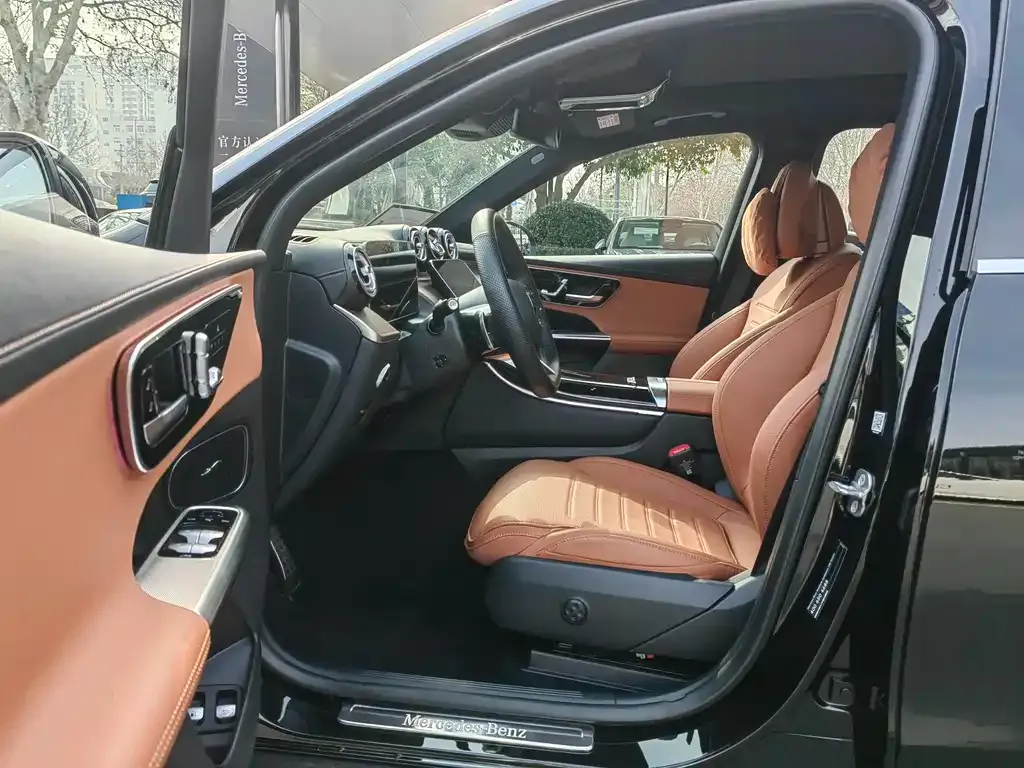 Mercedes-Benz GLC PHEV — фото 7
