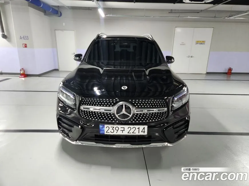 Mercedes-Benz GLB-Class — фото 1