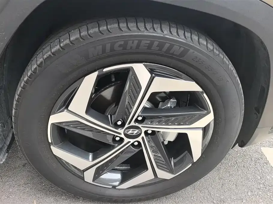 Hyundai Tucson — фото 6