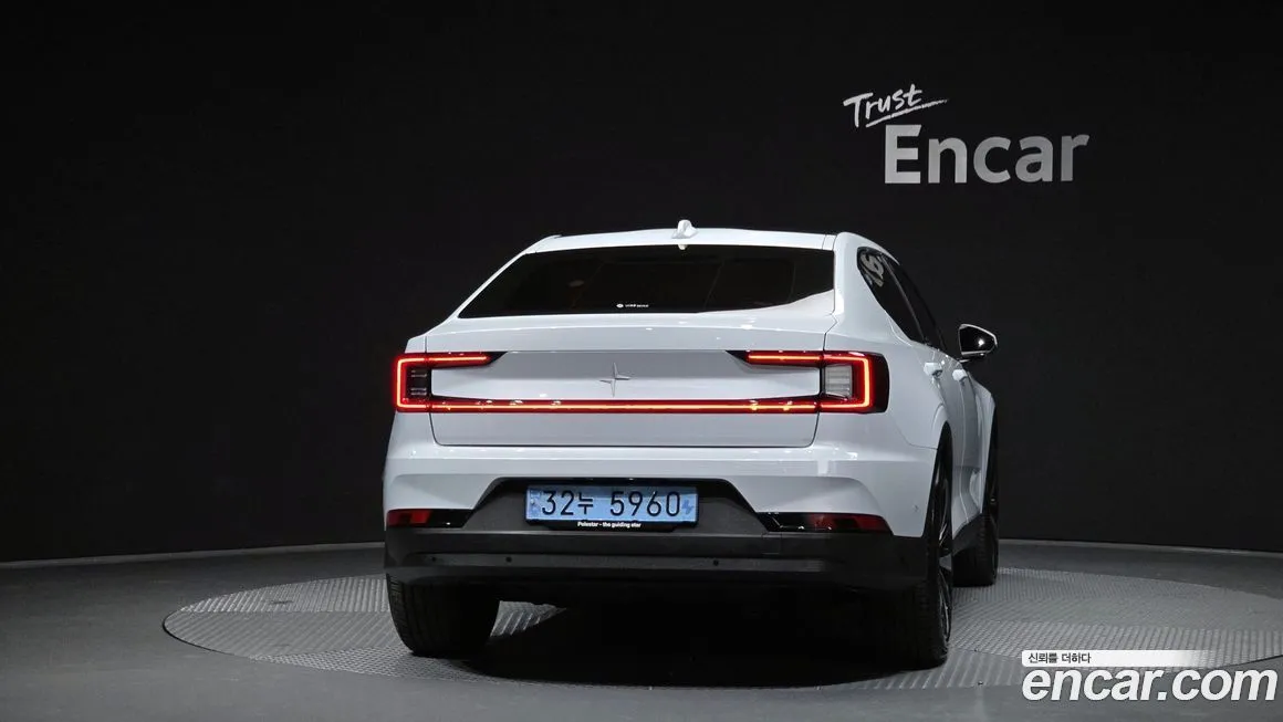 Polestar Polestar 2 — фото 2
