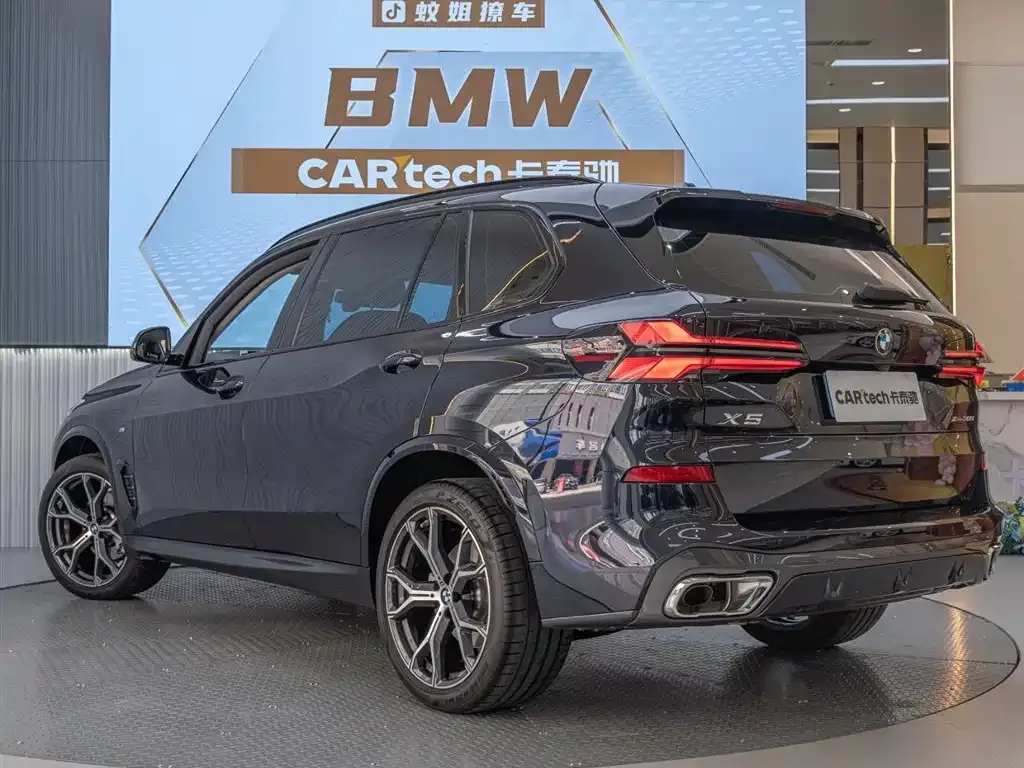 BMW X5 — фото 2