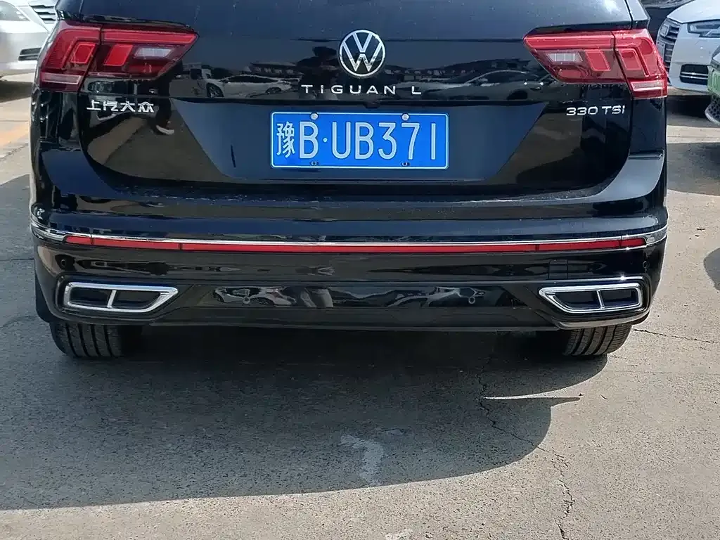 Volkswagen Tiguan L — фото 3