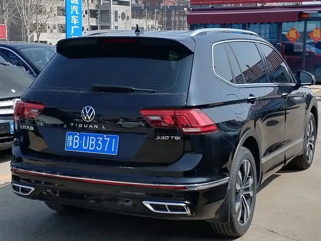 Volkswagen Tiguan L — фото 7