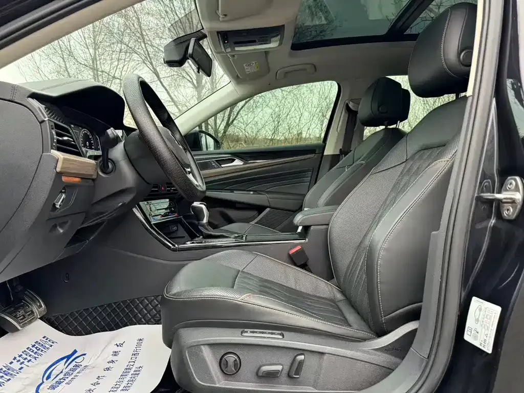 Volkswagen Passat — фото 5