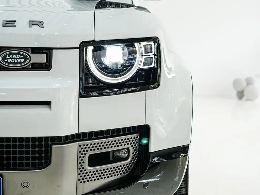 Land Rover Defender — фото 4