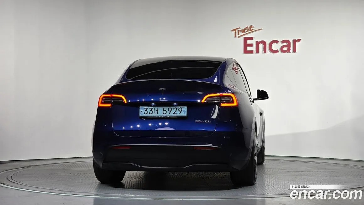 Tesla Model Y — фото 5