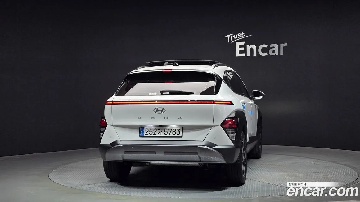 Hyundai Kona — фото 6
