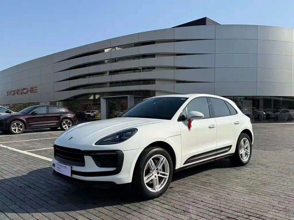 Porsche Macan — фото 1