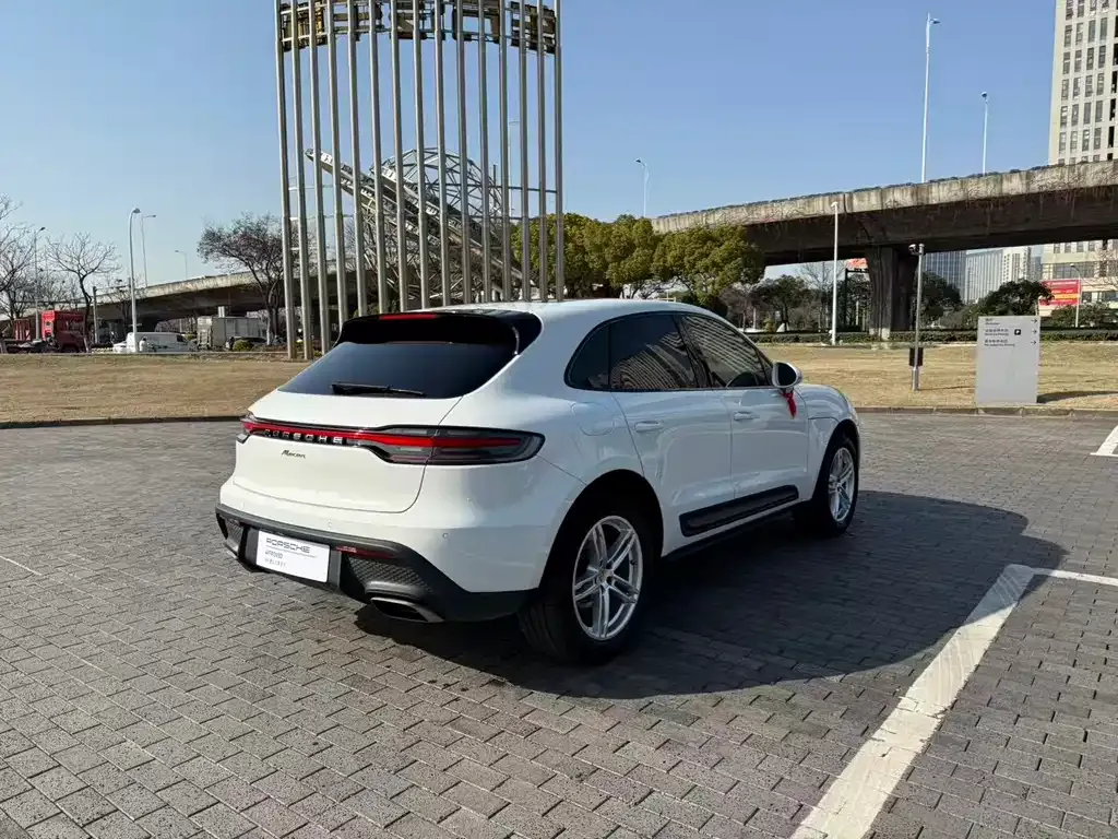 Porsche Macan — фото 10