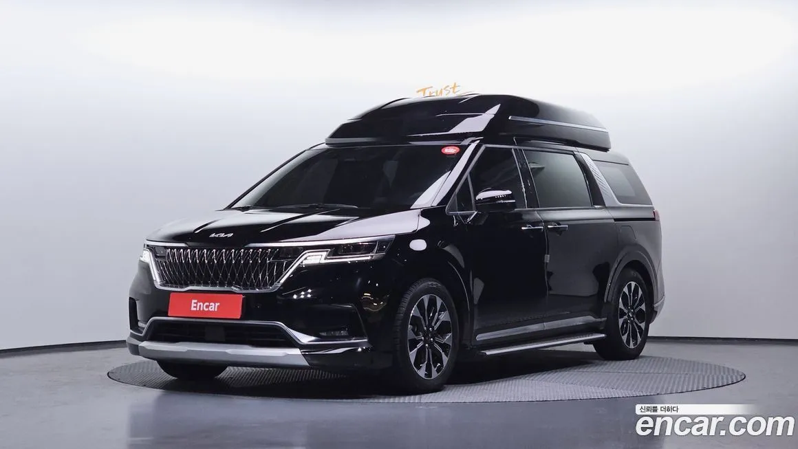 Kia Carnival — фото 1