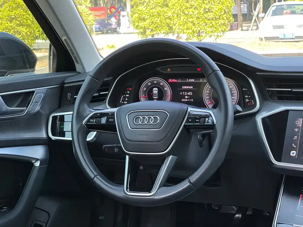 Audi A6L — фото 6